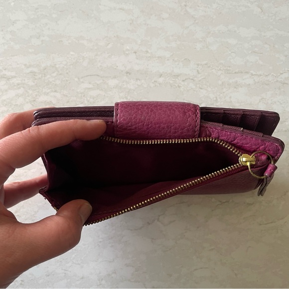 Fossil Women’s Deep Raspberry Leather Wallet - Picture 6 of 6